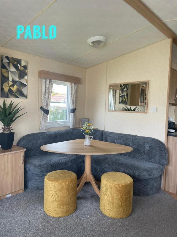 Towyn Six Berth En Suite Caravan Rhyl Exteriér fotografie